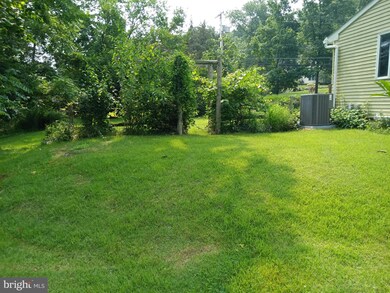 1635 Perkiomenville Rd, Perkiomenville, PA 18074 - photo 3