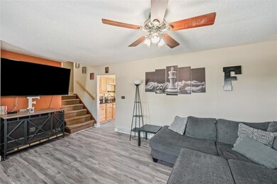 4146 E Madison Ave, Des Moines, IA 50317 - photo 7