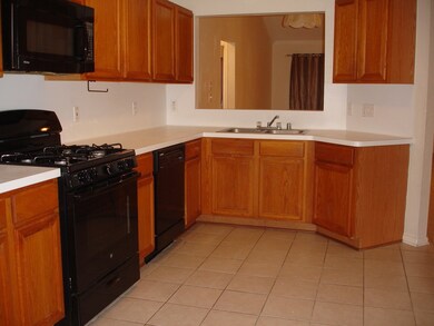 9482 Carmalee St, Houston, TX 77075 - photo 7