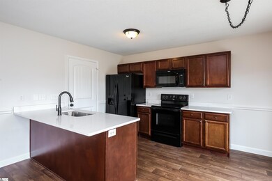 319 Aniken Cir, Boiling Springs, SC 29316 - photo 5