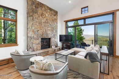 2901_june_creek_rd_a_interior_living_a