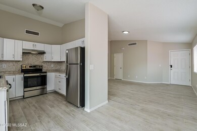 005-photo-kitchen-11439992
