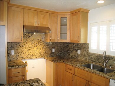 3394 Rainbow Ln, Highland, CA 92346 - photo 4