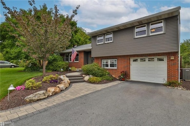 712 W Berger St, Emmaus, PA 18049 - photo 5