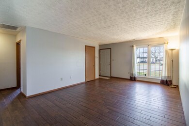 567 Rosehill Dr unit 568, Marysville, OH 43040 - photo 2