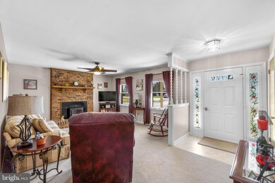 5109 Bushey Rd, Sykesville, MD 21784 - photo 5