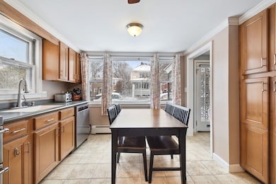 135 Weare St, Lawrence, MA 01843 - photo 4