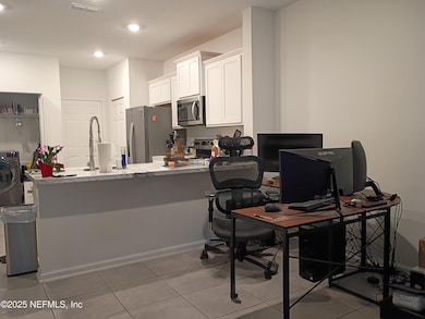 8995 Gifford Dr, Jacksonville, FL 32220 - photo 7