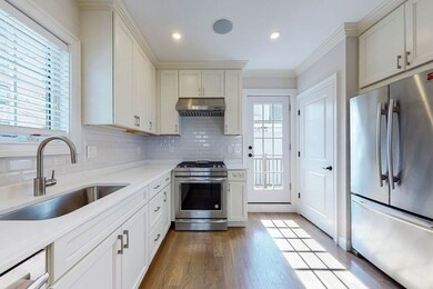 102 Beacon St unit 1, Somerville, MA 02143 - photo 3