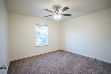 406 Atlantic St, Cleburne, TX 76031 - photo 6