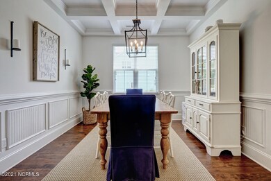 7210 Gregory Thorpe Ln-large-005-012-P64