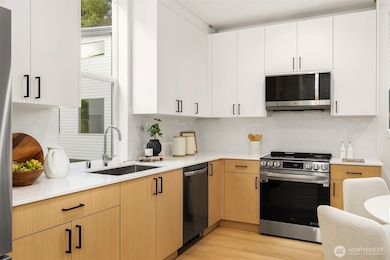 18013 2nd Ave NE unit A, Shoreline, WA 98155 - photo 3