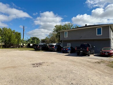 15322 Paul Rd, Sugar Land, TX 77498 - photo 4