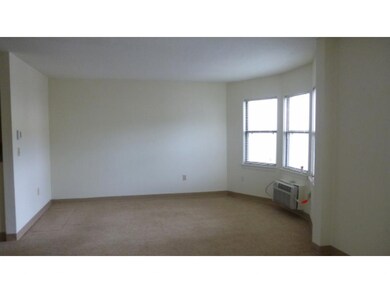 3 Kessler Farm Dr unit 125, Nashua, NH 03063 - photo 6