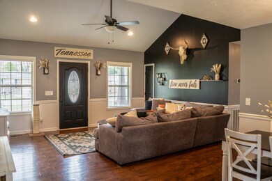 15 Lakeview Ave, Manchester, TN 37355 - photo 2