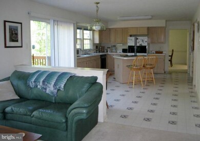 12307 Chagall Dr, North Potomac, MD 20878 - photo 7