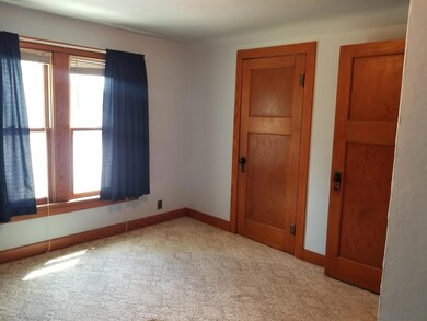 1812 W 7th St, Waterloo, IA 50702 - photo 7