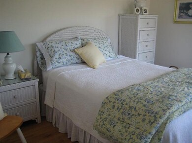 2 Quinapoxet Ave unit N, Falmouth, MA 02540 - photo 7