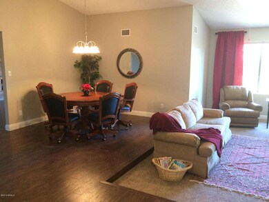 Living to formal dining