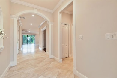 8112 36th St E, Sarasota, FL 34243 - photo 5