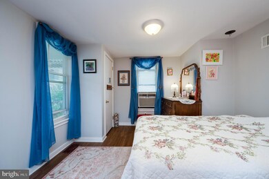 1226 Broadway Blvd, Reading, PA 19607 - photo 6