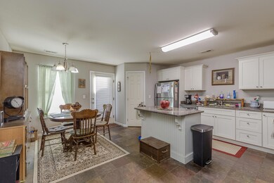 Kitchen / Dining