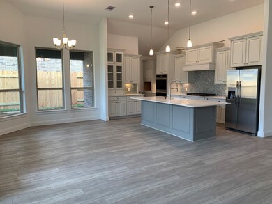 715 Platinum Stone Ln, Pinehurst, TX 77362 - photo 3