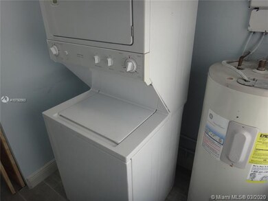 195 S Huntley Dr, Lake Placid, FL 33852 - photo 2