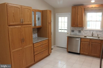 3121 Thornfield Rd, Gwynn Oak, MD 21207 - photo 7