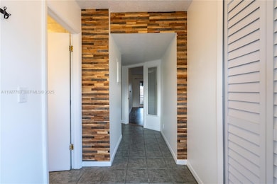 8002 Lagos de Campo Blvd unit 201, Tamarac, FL 33321 - photo 5