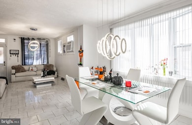 705 Alton Ave, Reading, PA 19605 - photo 7