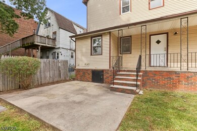 200 Montgomery St, Bloomfield, NJ 07003 - photo 4