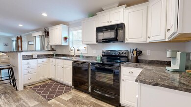 962 Main St unit 10, Monmouth, ME 04259 - photo 4