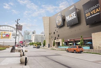 Keeping you close to all the things you love about urban living. Like Concerts & Hockey Games at Bridgestone!