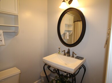 2326 Franklin Dr, Winterville, NC 28590 - photo 6