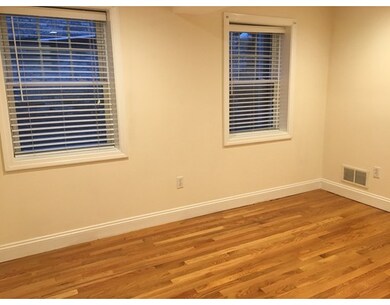 8 Verndale St, Brookline, MA 02446 - photo 7