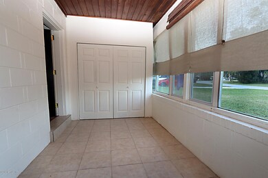 578 Sapelo Rd, Jacksonville, FL 32216 - photo 2