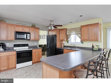 245 E Hedgerow Dr, Swedesboro, NJ 08085 - photo 2