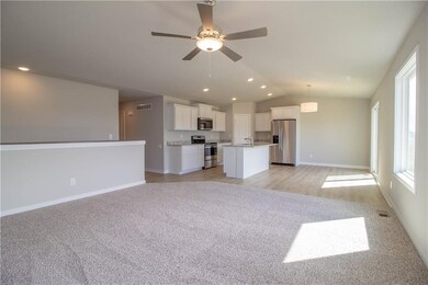 2501 N 7th Ave E, Newton, IA 50208 - photo 4