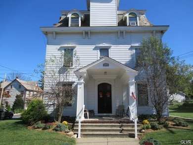 105 2nd St unit 3N, Slatington, PA 18080 - photo 2