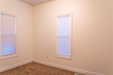 806 D Ave NW, Cedar Rapids, IA 52405 - photo 5