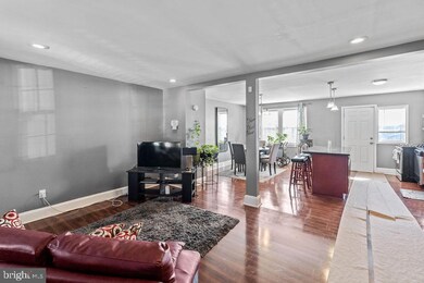 833 Wildwood Pkwy, Baltimore, MD 21229 - photo 3