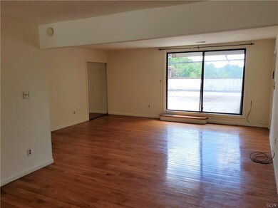 1590 Alta Dr unit D5, Whitehall, PA 18052 - photo 4