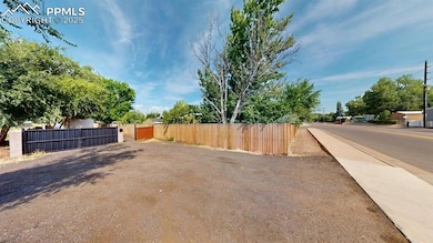 1575 N Sable Blvd, Aurora, CO 80011 - photo 2
