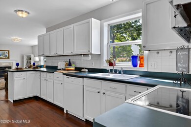 3 Maxwell Dr, Saratoga Springs, NY 12866 - photo 6