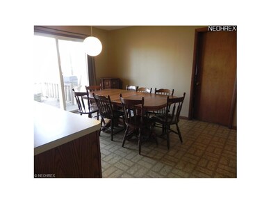 Dinette leading out to nice deck