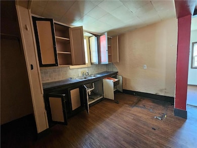 514 W Macon St, Carthage, MO 64836 - photo 6