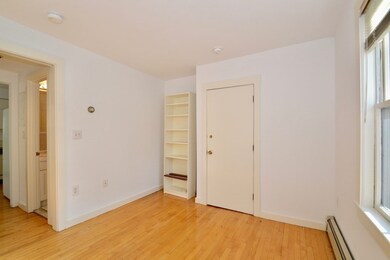 577 Franklin St unit 1L, Cambridge, MA 02139 - photo 4