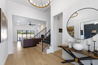 6811 S Tamarack Ave, Broken Arrow, OK 74011 - photo 2