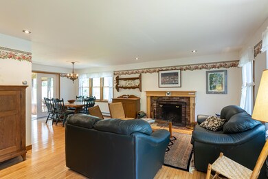 18 Turtle Pond Rd, Falmouth, MA 02540 - photo 4